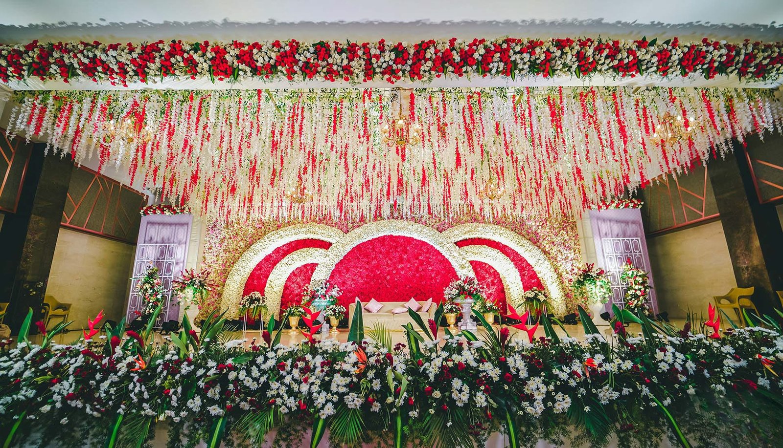 Anniversary flowers Patna - Romantic floral arrangements for special occasions