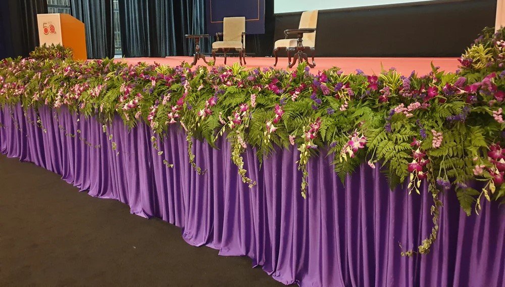 Anniversary flowers Patna - Romantic floral arrangements for special occasions